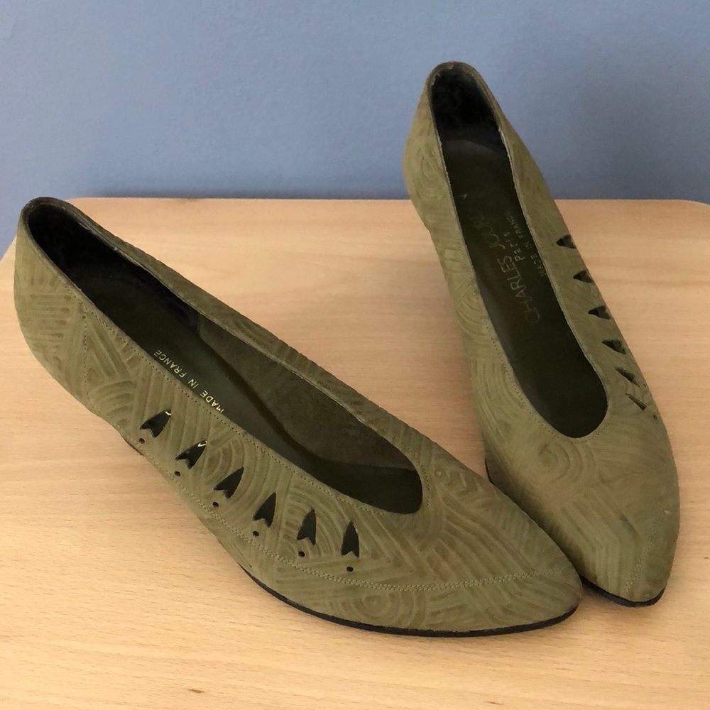 Gorgeous olive suede Charles Jourdan Paris Heels